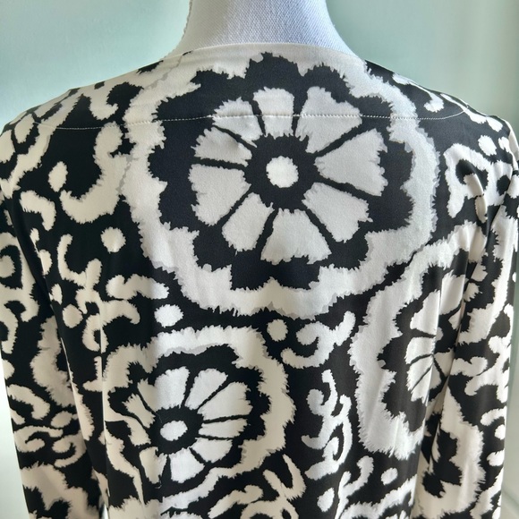 INC International Concepts Black and White Tunic with Beaded Trim - Picture 7 of 12